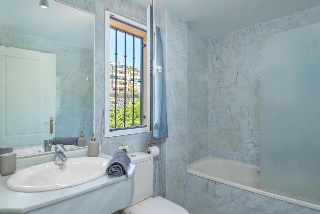 Sea Blue Apartment - Frente Al Mar Benalmádena Eksteriør bilde